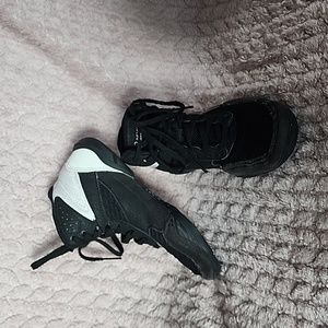 Boys asics wrestling shoes